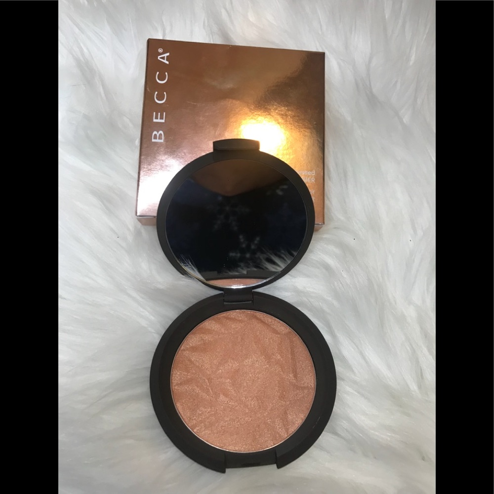 BNIB Becca shimmering skin bronzed amber